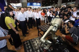 2017中國機(jī)器人產(chǎn)業(yè)創(chuàng)新峰會(huì)暨廣州國際機(jī)器人智能裝備及制造技術(shù)展覽會(huì)成功舉辦，共繪工業(yè)機(jī)器人制造新藍(lán)圖